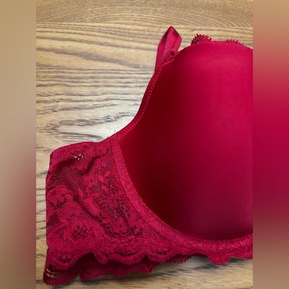Victoria's Secret Red Lace Bra - Picture 3 of 6